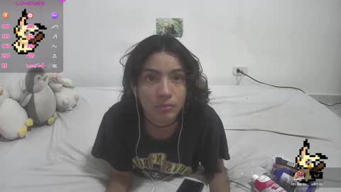 Snapshot of helia_n_amy chatting on 24, 1, 2025 Helia Transfem and Amy online show from 24, 1, 2025