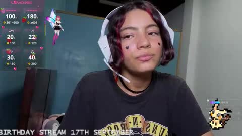 Snapshot of helia_n_amy chatting on 16, 9, 2025 Helia Transfem and Amy online show from 16, 9, 2025