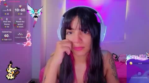 Helia Transfem and Amy online show from 9, 2, 2026