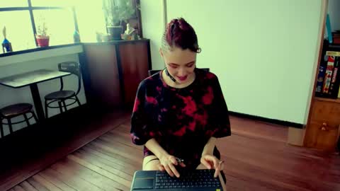 Heliconia online show from 12, 10, 2025