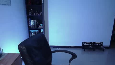 Snapshot of hell_dancer_ chatting on 25, 6, 2026 Lexa online show from 25, 6, 2026