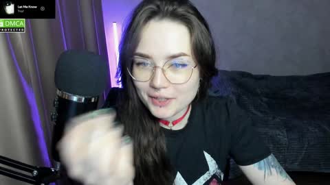 Red online show from 23, 12, 2024