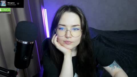 Red online show from 12, 2, 2025