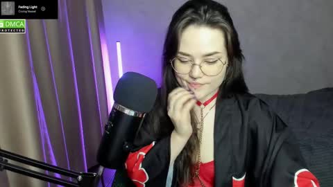 Red online show from 1, 3, 2025