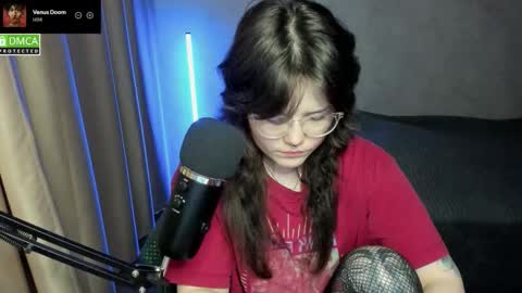 Red online show from 28, 10, 2025