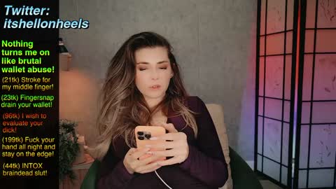 Snapshot of hell_on_heels_ chatting on 26, 2, 2025 - show loyalty and subscribe - online show from 26, 2, 2025
