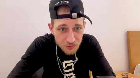 hellacozy online show from 11, 4, 2026