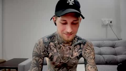 Snapshot of hellacozy chatting on 20, 4, 2026 hellacozy online show from 20, 4, 2026
