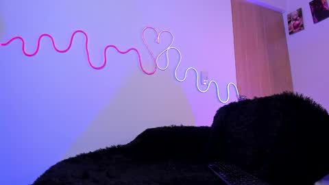 helldy_666 online show from 5, 3, 2026