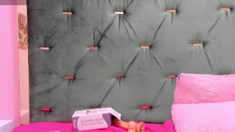 Hellen  online show from 14, 2, 2025