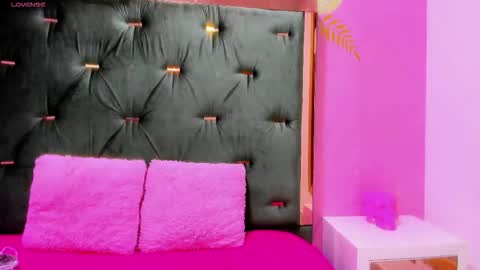 Hellen  online show from 11, 9, 2025