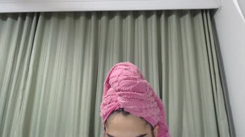 Snapshot of hellen_garcia chatting on 9, 12, 2024 Hellen online show from 9, 12, 2024