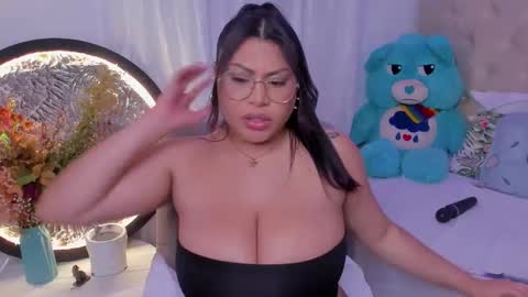 hellenamazing online show from 6, 3, 2026