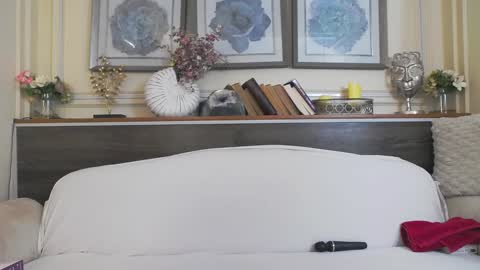    online show from 1, 2, 2025