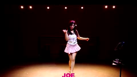 Snapshot of hello2joy chatting on 9, 10, 2025 hello2joy online show from 9, 10, 2025