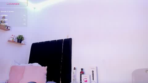 Snapshot of hellokitty38 chatting on 28, 7, 2026 hellokitty38 online show from 28, 7, 2026