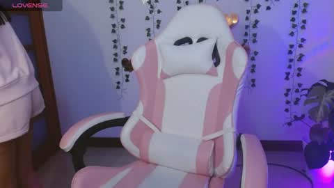 hellokitty_valery1 online show from 11, 7, 2026
