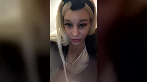 Hellokittyandme online show from 28, 7, 2026