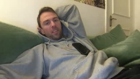 Snapshot of hellolucas69 chatting on 28, 10, 2025 Lucas online show from 28, 10, 2025