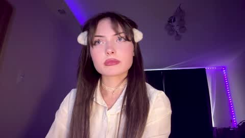 hellyluxury online show from 12, 5, 2026