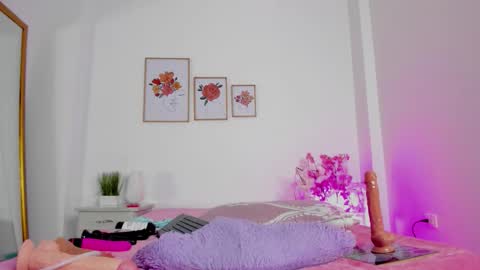 Hellzel online show from 24, 11, 2025