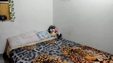 helokitkat online show from 19, 11, 2025