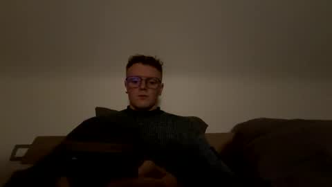 Snapshot of henrietje chatting on 3, 12, 2025 henrietje online show from 3, 12, 2025