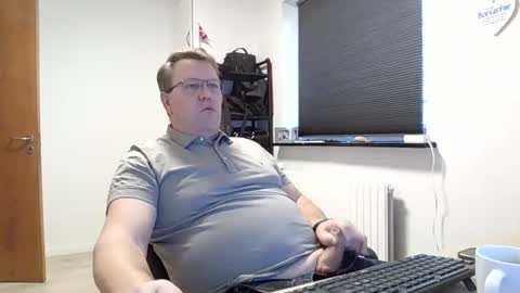 henrikrp1971 online show from 24, 1, 2025