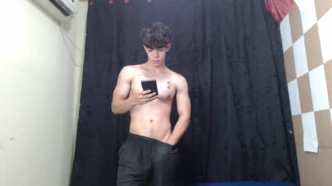 Snapshot of henry_gandy chatting on 24, 1, 2025 HENRY GANDY online show from 24, 1, 2025
