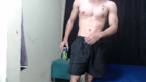 Snapshot of henry_gandy chatting on 28, 1, 2025 HENRY GANDY online show from 28, 1, 2025