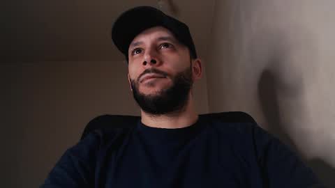Snapshot of henryaxe chatting on 30, 4, 2026 HenryAxe online show from 30, 4, 2026