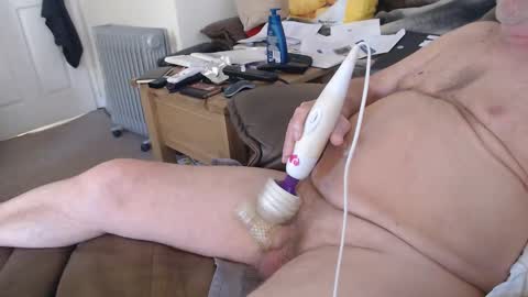 henryjxxx online show from 25, 4, 2026