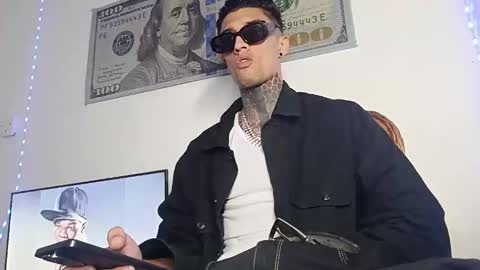 Henzeld online show from 2, 4, 2026