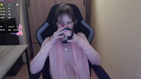 HeraLuna  online show from 26, 1, 2025