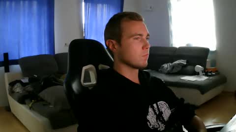 John Pearl online show from 25, 10, 2025