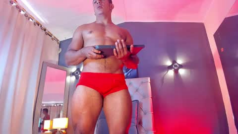 Snapshot of herculeswheeler chatting on 18, 1, 2025 Hercules online show from 18, 1, 2025