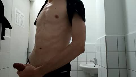 Snapshot of herenarnia chatting on 24, 9, 2025 herenarnia online show from 24, 9, 2025