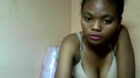 Snapshot of herisse01 chatting on 27, 5, 2026 herisse01 online show from 27, 5, 2026