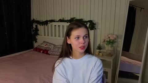 Nicole online show from 19, 3, 2026