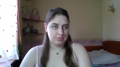 hess_luna_ online show from 15, 4, 2026