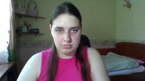 Snapshot of hess_luna_ chatting on 11, 6, 2026 hess_luna_ online show from 11, 6, 2026