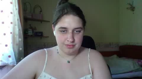 Snapshot of hess_luna_ chatting on 22, 6, 2026 hess_luna_ online show from 22, 6, 2026
