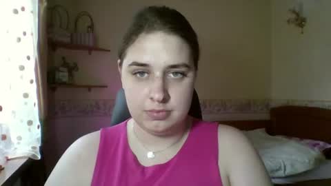 Snapshot of hess_luna_ chatting on 13, 7, 2026 hess_luna_ online show from 13, 7, 2026