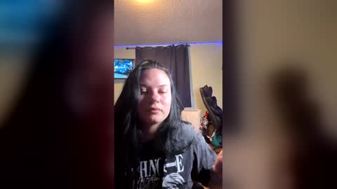 Snapshot of hexedbymommy chatting on 28, 5, 2026 Hexedbymommy online show from 28, 5, 2026