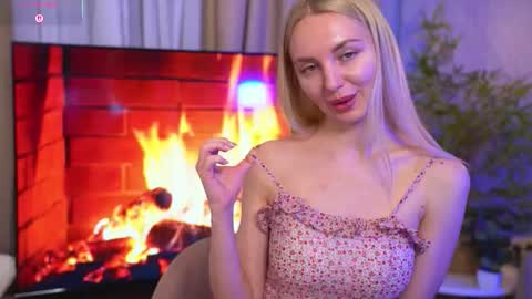 Snapshot of hey_becky chatting on 19, 2, 2026 Becky online show from 19, 2, 2026