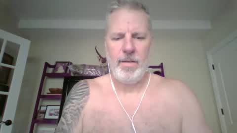 Snapshot of hey_kevin chatting on 6, 11, 2025 hey_kevin online show from 6, 11, 2025