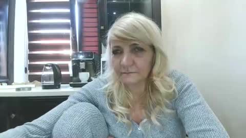 Snapshot of heyheygrey chatting on 3, 5, 2026 Heyheygrey online show from 3, 5, 2026