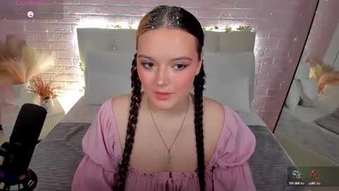 Amazing Mary  online show from 19, 9, 2025