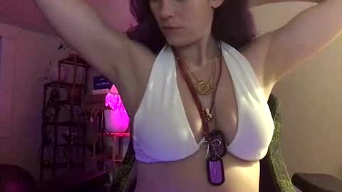 FlexieFae online show from 9, 1, 2025