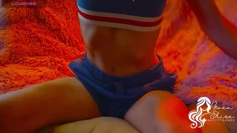 Gwen Elise online show from 30, 10, 2025